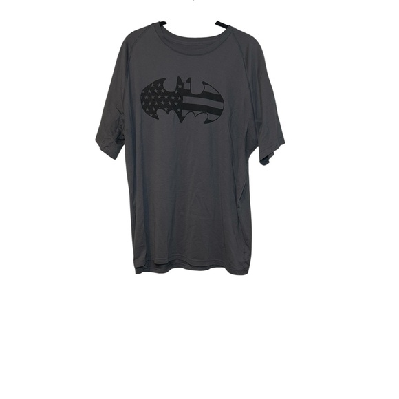 Under Armour HeatGear Men’s Short Sleeve Shirt Batman Logo Grey Size XL - Picture 1 of 9